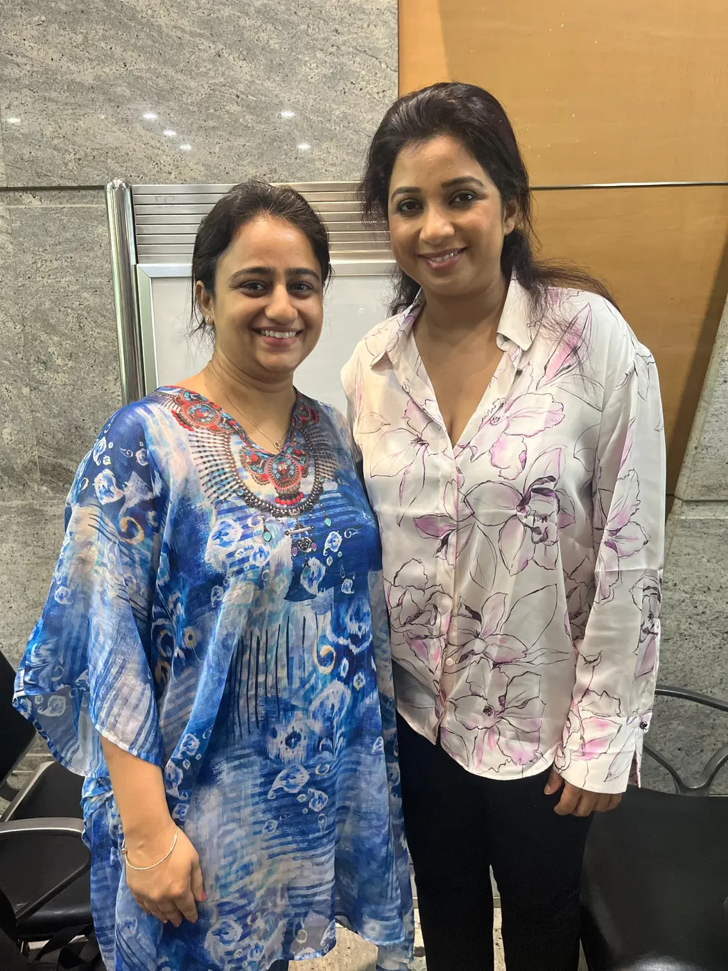 Chitra Jain Bhansali with Shreya Ghoshal